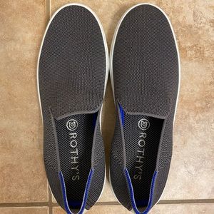 Rothy’s steel grey sneaker EUC
